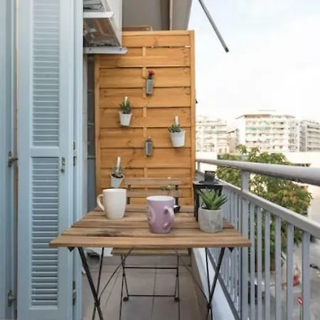 Modern White Tower Apartment Thessaloniki Exterior photo